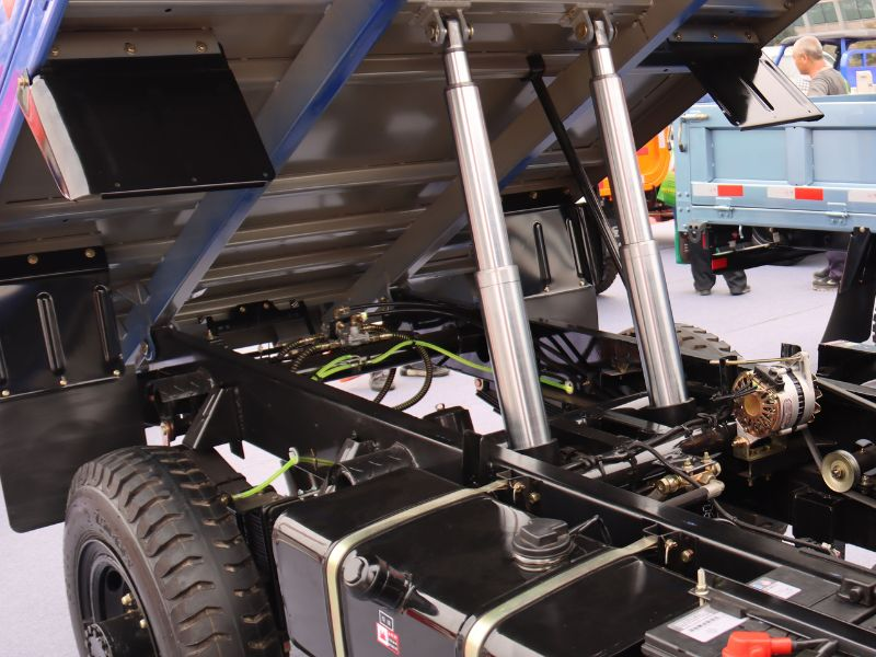 5 tegn du trenger en teleskopisk hydraulisk sylinder