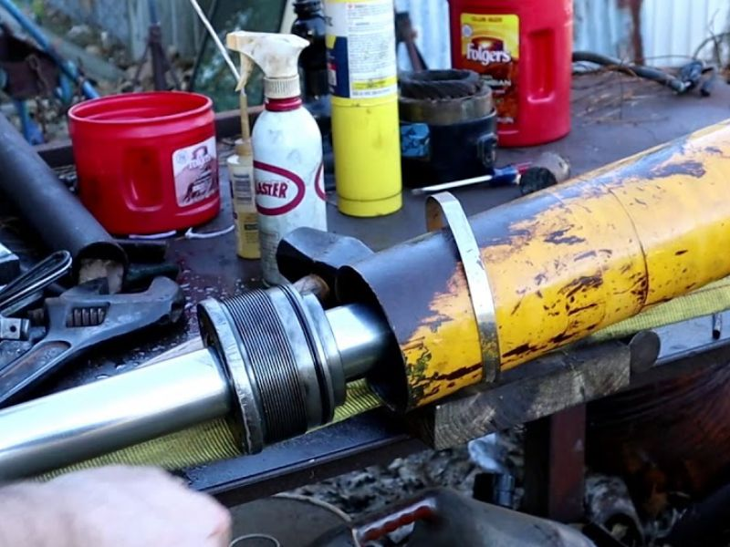 Gjenoppbygge eller erstatte hydrauliske sylindere, hva er bedre?