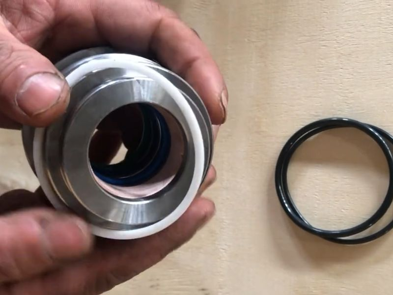 Årsaker til selfeil i hydrauliske sylindere